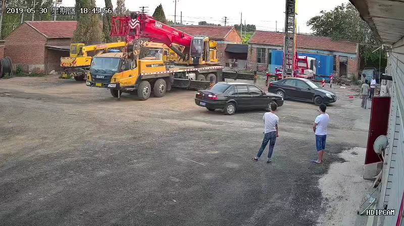 天津出租50噸吊車 天津出租50噸吊車